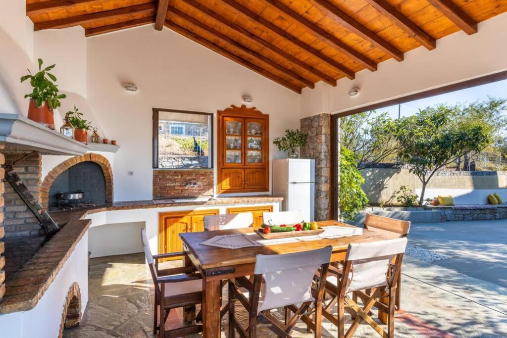 Nina-Myrtia Countryside House Skopelos Ditropo Extérieur photo