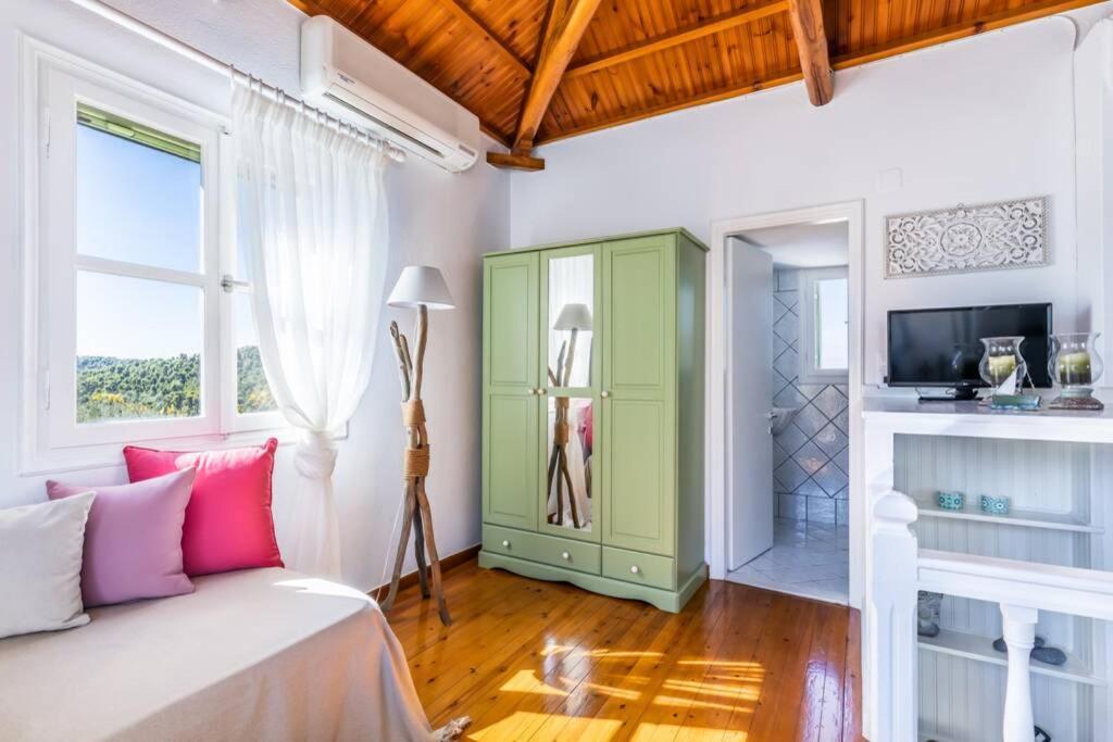 Nina-Myrtia Countryside House Skopelos Ditropo Extérieur photo